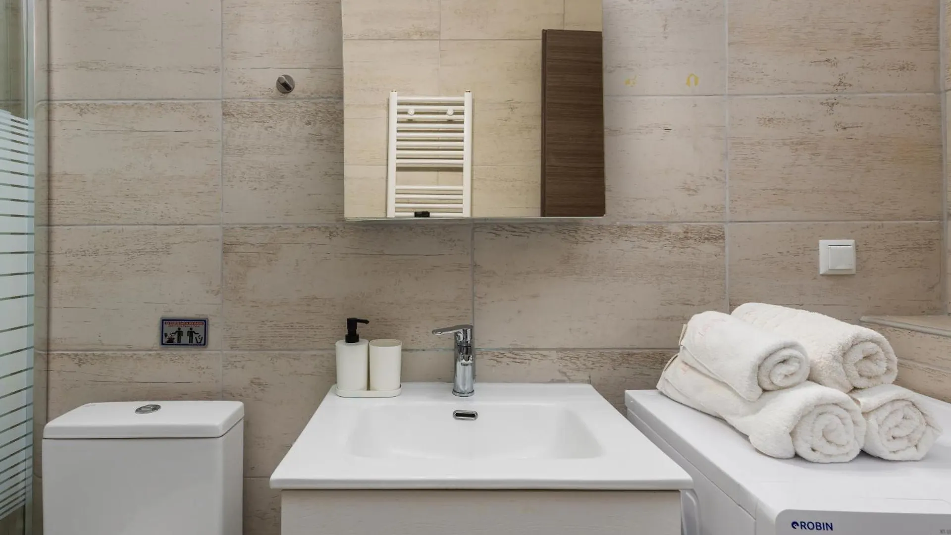 Tropical & Faces By Nest Apartment Thessaloniki 0*,