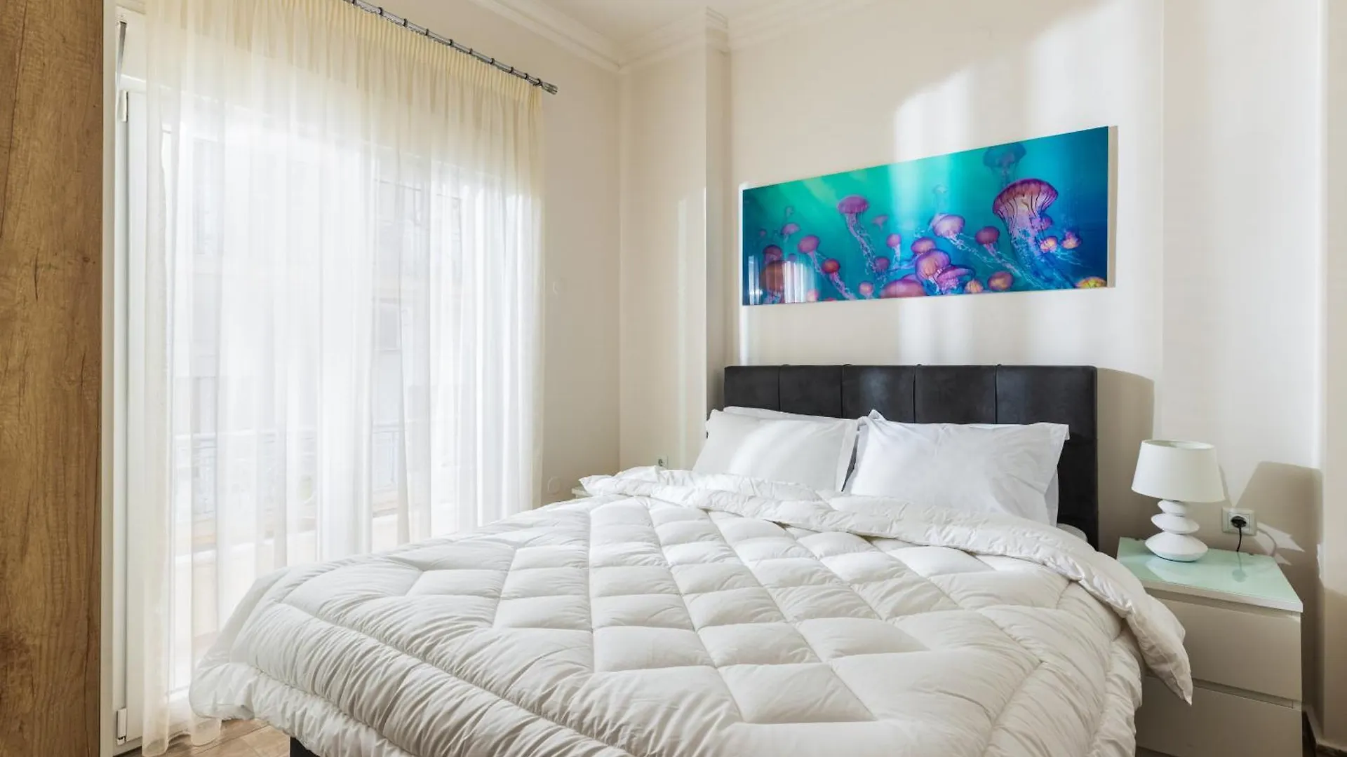 Tropical & Faces By Nest Apartment Thessaloniki